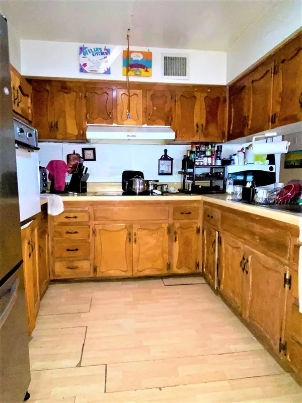 6402 West Medlock Drive, Glendale, AZ 85301