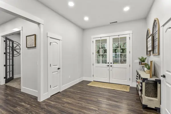 1405 Perrydale Road, Dallas, OR 97338