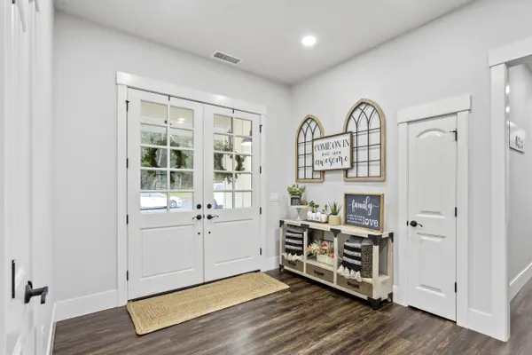 1405 Perrydale Road, Dallas, OR 97338