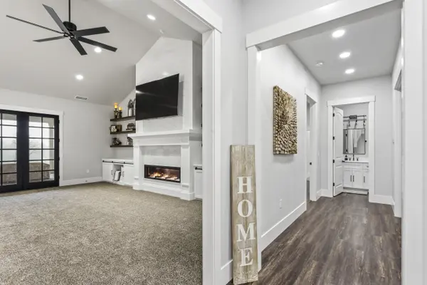 1405 Perrydale Road, Dallas, OR 97338