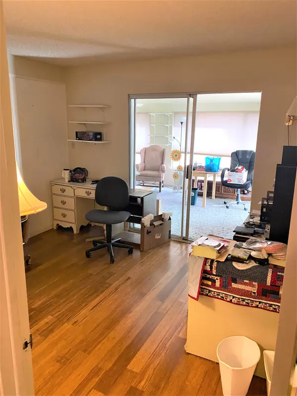 10317 N 97th Dr Unit A, Peoria, AZ 85345