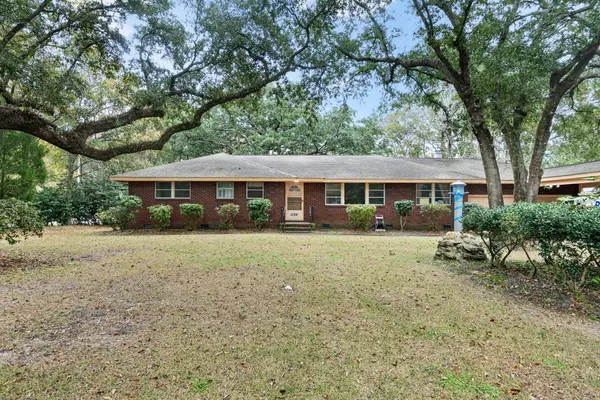 Charleston SC Home for Sale $482,000,AgentOwned Realty