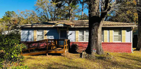 North Charleston SC Home for Sale $145,000,AgentOwned Realty