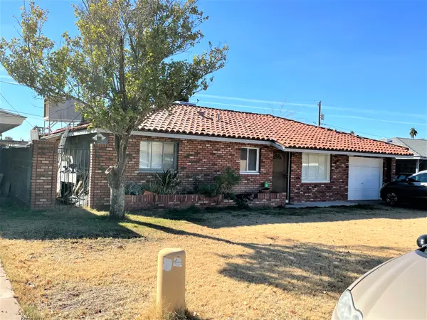 4633 E Monte Vista Rd, Phoenix, AZ 85008