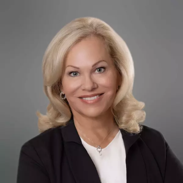 Julie Rohr