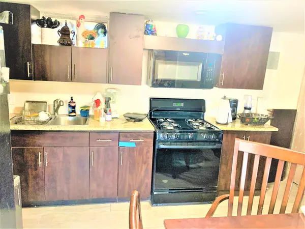 3003 West Monte Vista Road, Phoenix, AZ 85009