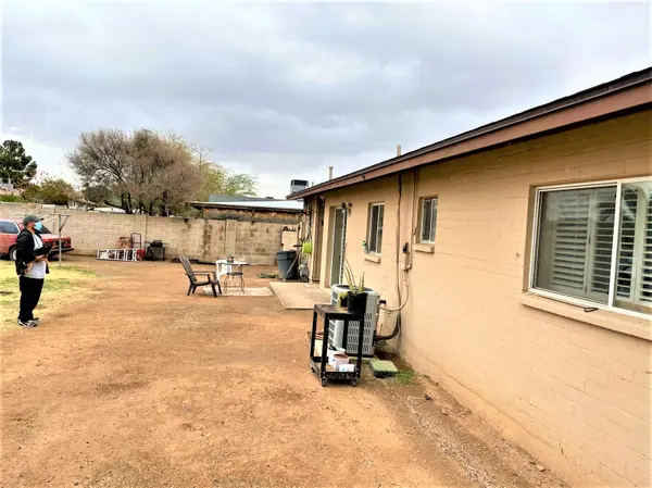 8606 W Polk Street, Tolleson Az,
