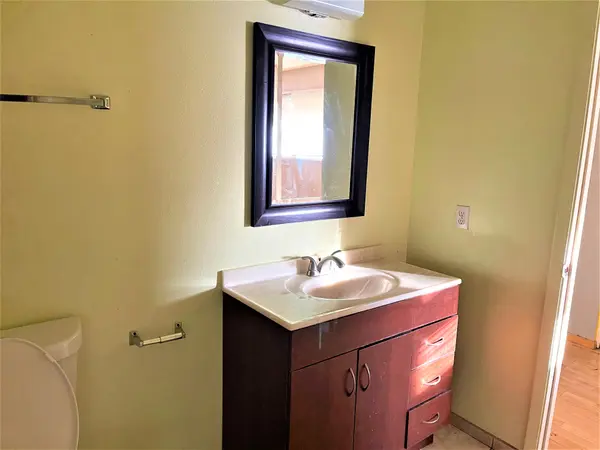 1663 W Hazelwood St, Phoenix, AZ 85015