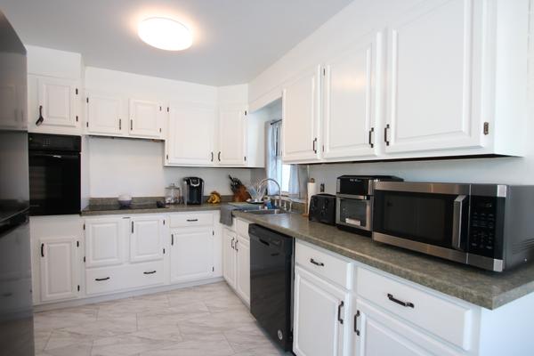 564 Vine St, Fond Du Lac, WI 54935