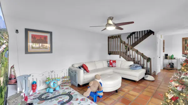1167 SW 120th Way, Davie, FL 33325