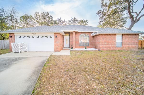 7969 Amethyst Dr, Pensacola, FL 32506