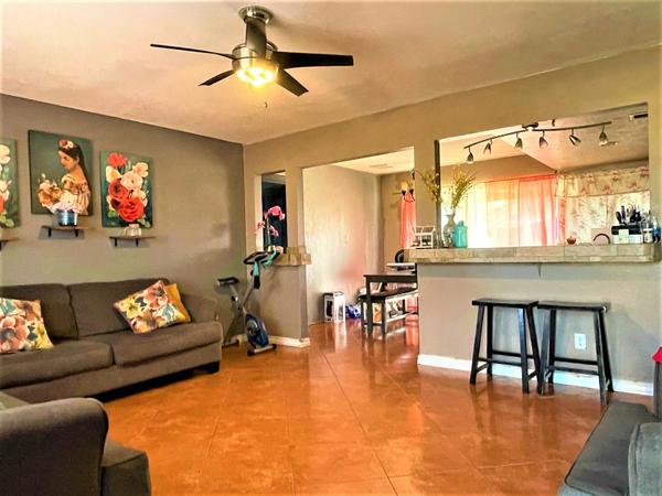8929 W Devonshire Ave, Phoenix, AZ 85037