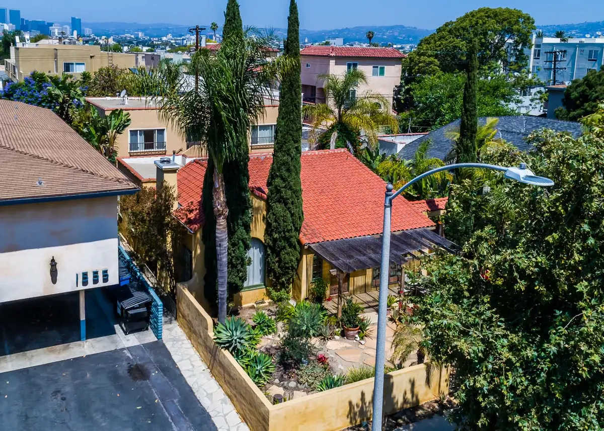 S Hayworth Ave, Los Angeles, CA 90035