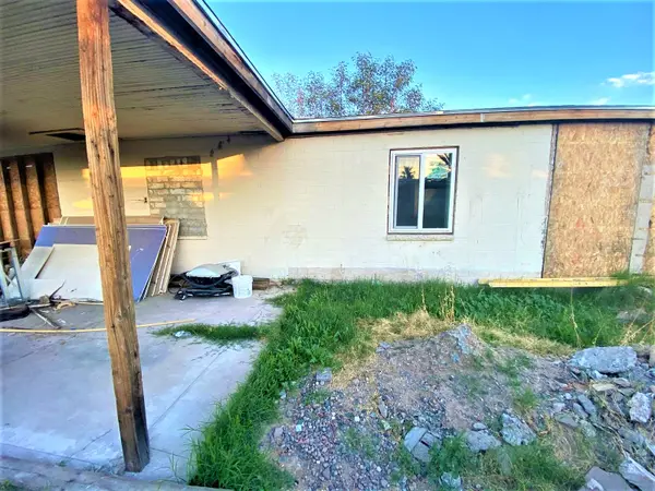 3229 W Monroe St Phoenix, Az 85009living Area,