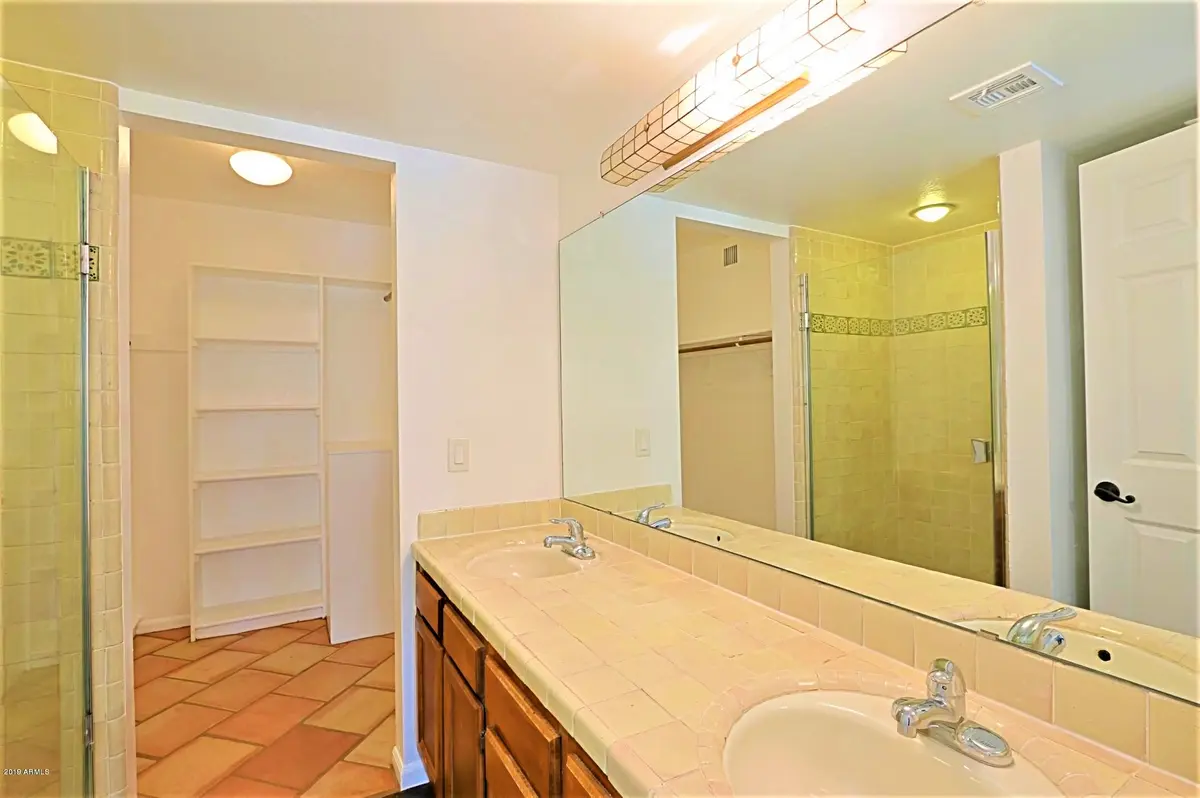 1449 E Highland Ave, Unit 16, AZ 85014