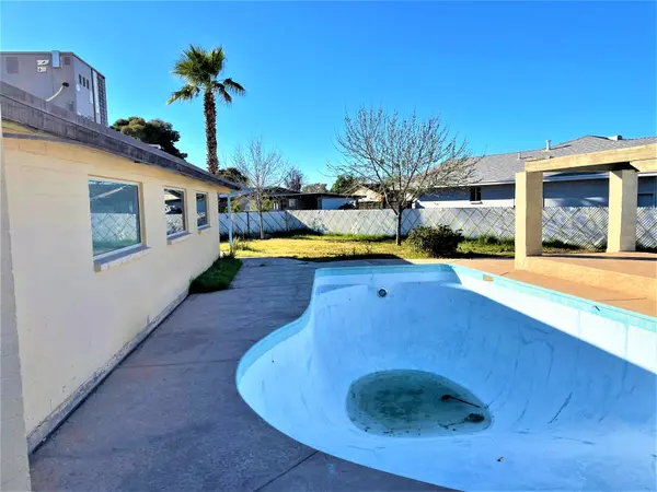 9226 N 40th Dr, Phoenix, AZ 85051