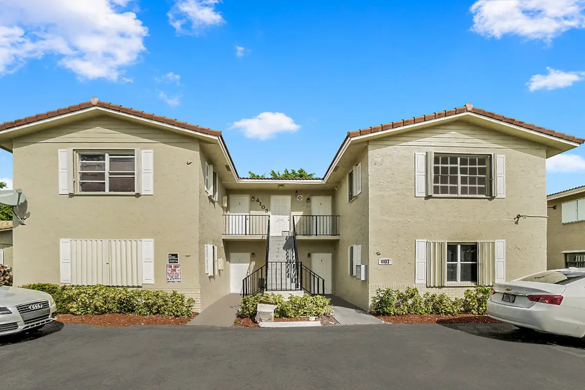 4103 Riverside Dr #1-4, Coral Springs, FL 33065