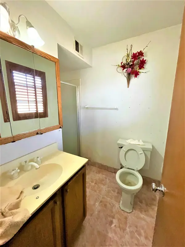 3415 W Elm Phoenix, Az 85017,