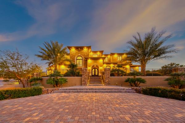 561 Foxhall Rd, Henderson, NV 89002