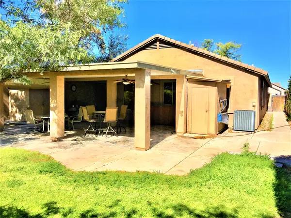 5827 W Golden Ln, Glendale, AZ 85302
