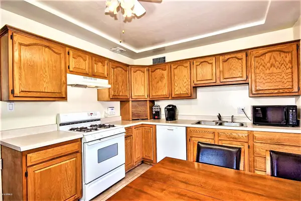 3825 W Melvin Street, Phoenix, AZ 85009