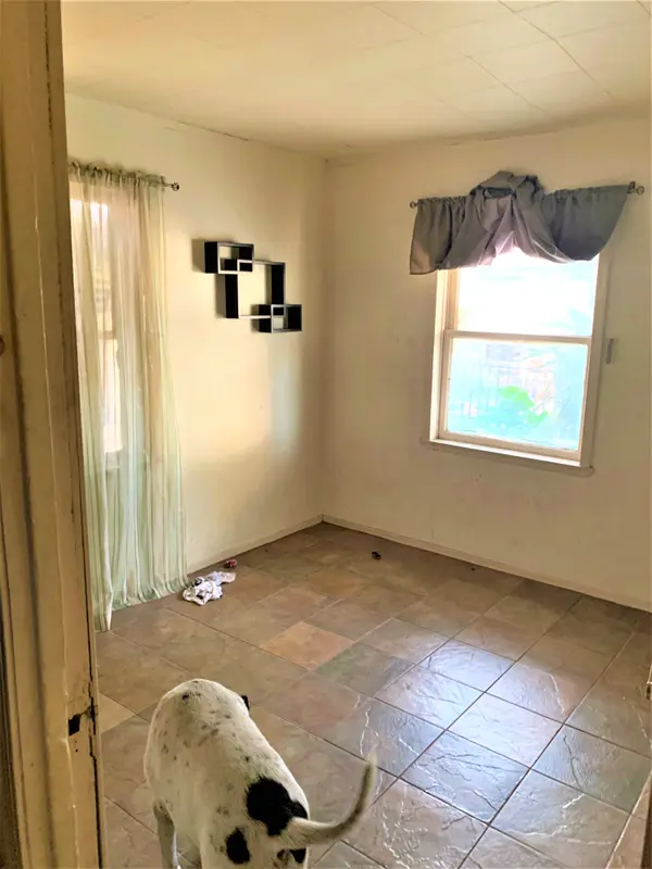 7170 North 48th Drive, Glendale, AZ 85301