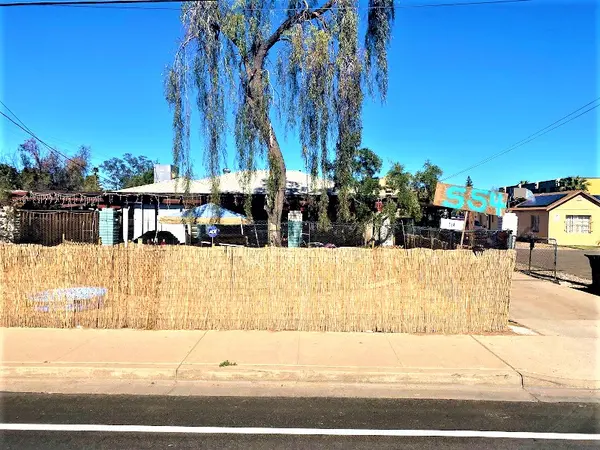 554 W Rio Salado Pkwy, Mesa, AZ 85201
