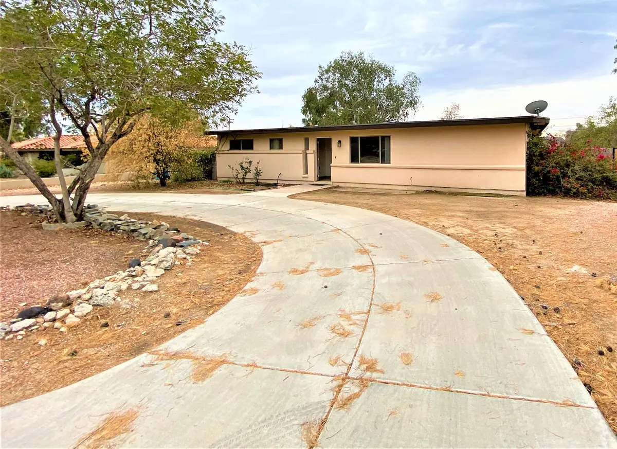 2571 E Captain Dreyfus Ave  Phoenix, Az 85032,