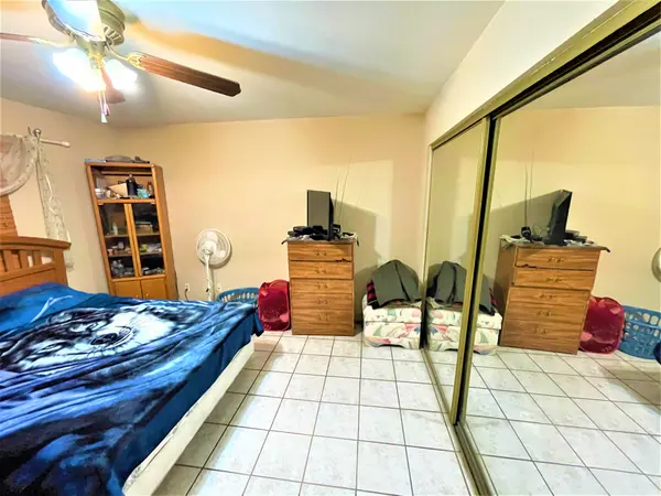 8633 W Glenrosa Ave Phoenix, Az 85037,
