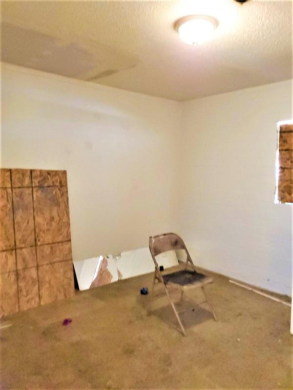 3928 W BURGESS Lane, Phoenix 85041,