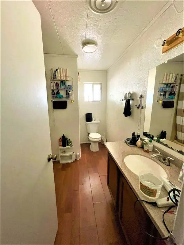 9405 E Emelita Ave, Mesa, 85208.