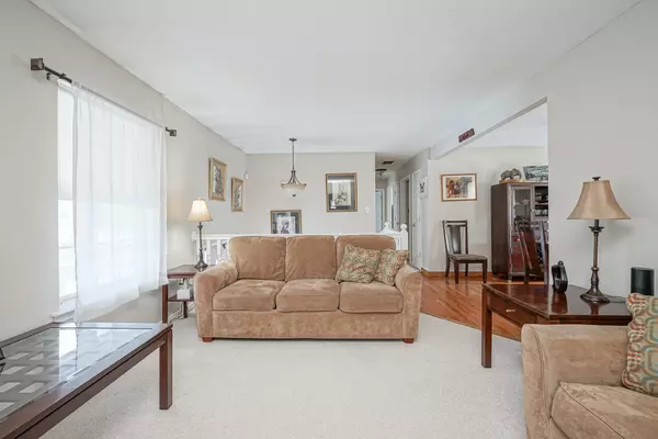 Williamstown, NJ 08094,408 Debra Dr