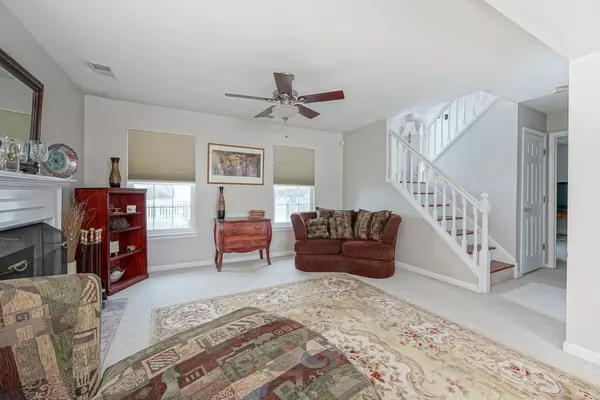 Williamstown, NJ 08094,408 Debra Dr