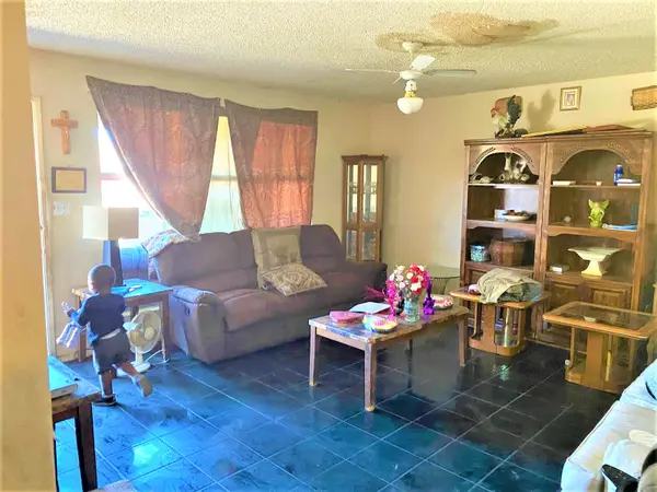 3813 W Cactus Wren Dr Phoenix as 85051