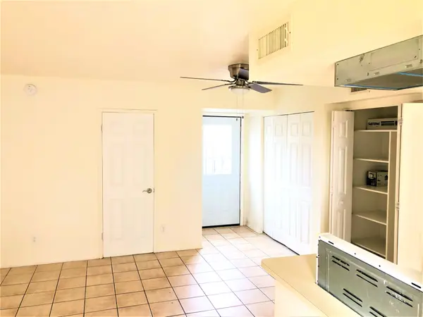 16225 N 30th St, Unit 1, AZ 85032