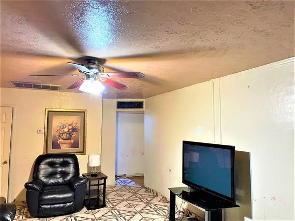 5726 W Sells Dr Phoenix, Az 85031,