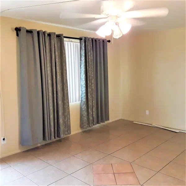 12231 N 112th Ln, Youngstown, AZ 85363