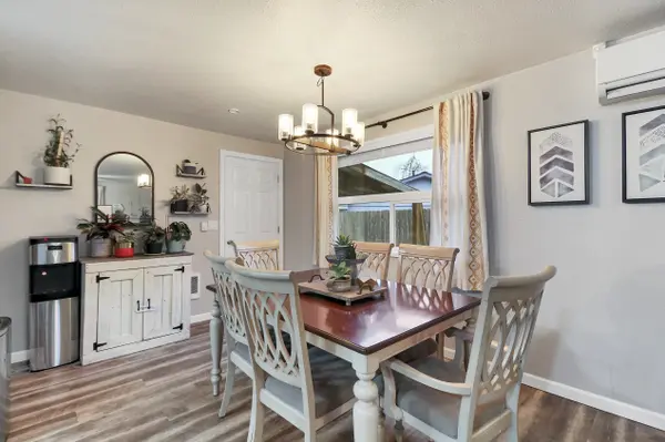 654 NW Brentwood St, Dallas, OR 97338