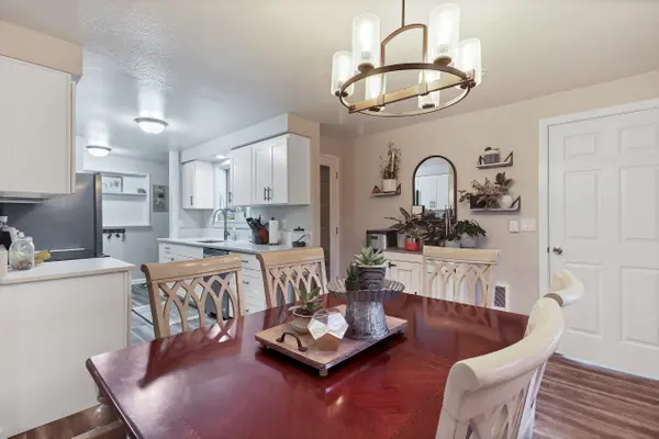 654 NW Brentwood St, Dallas, OR 97338