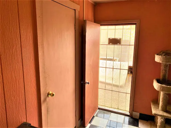 8168 W Pierson St, Phoenix, AZ 85033