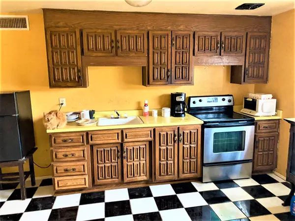 8168 W Pierson St, Phoenix, AZ 85033