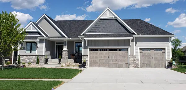 7904 Shadyview Lane North, Maple Grove, MN 55311