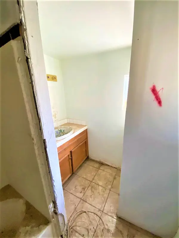 3140 W Taylor St, Phoenix, AZ 85009