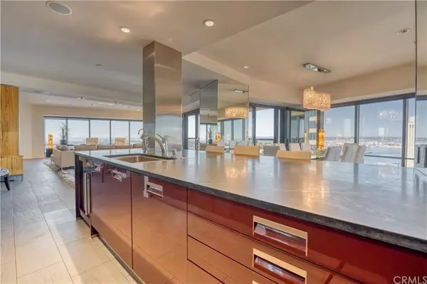 200 E Harbor Dr #3602, San Diego, CA 92101
