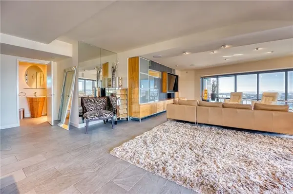 200 E Harbor Dr #3602, San Diego, CA 92101