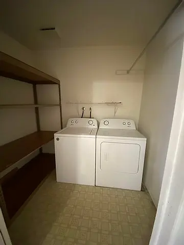 7911 E LINDNER Ave Mesa, Az 85209,