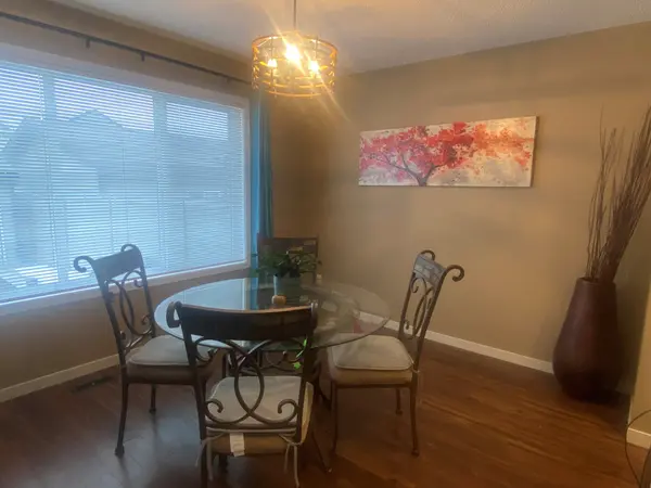 6 Copperpond Pl SE, Calgary, AB T2Z 0L6
