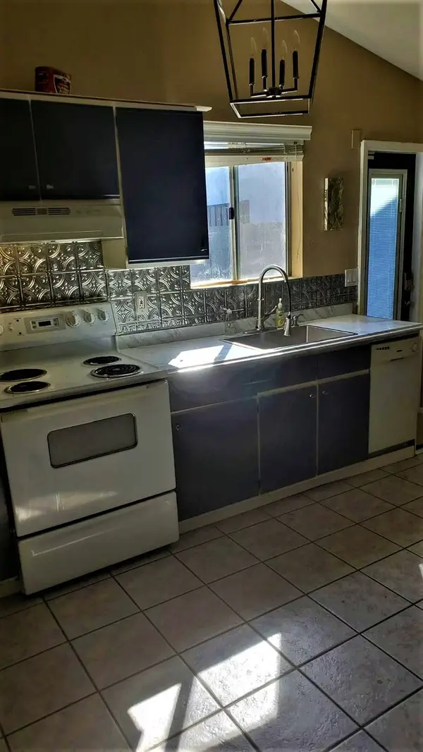 9849 E. Birchwood Mesa, Az 85208,