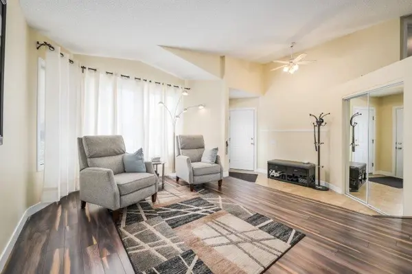 109 Chaparral Rd SE, Calgary, AB T2X 3J8