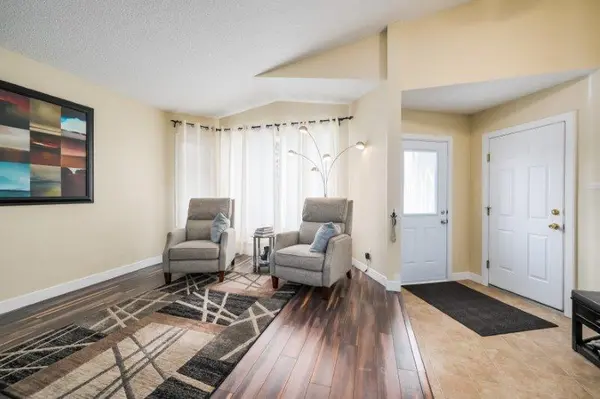 109 Chaparral Rd SE, Calgary, AB T2X 3J8